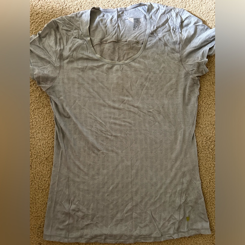 Smartwool tee shirt